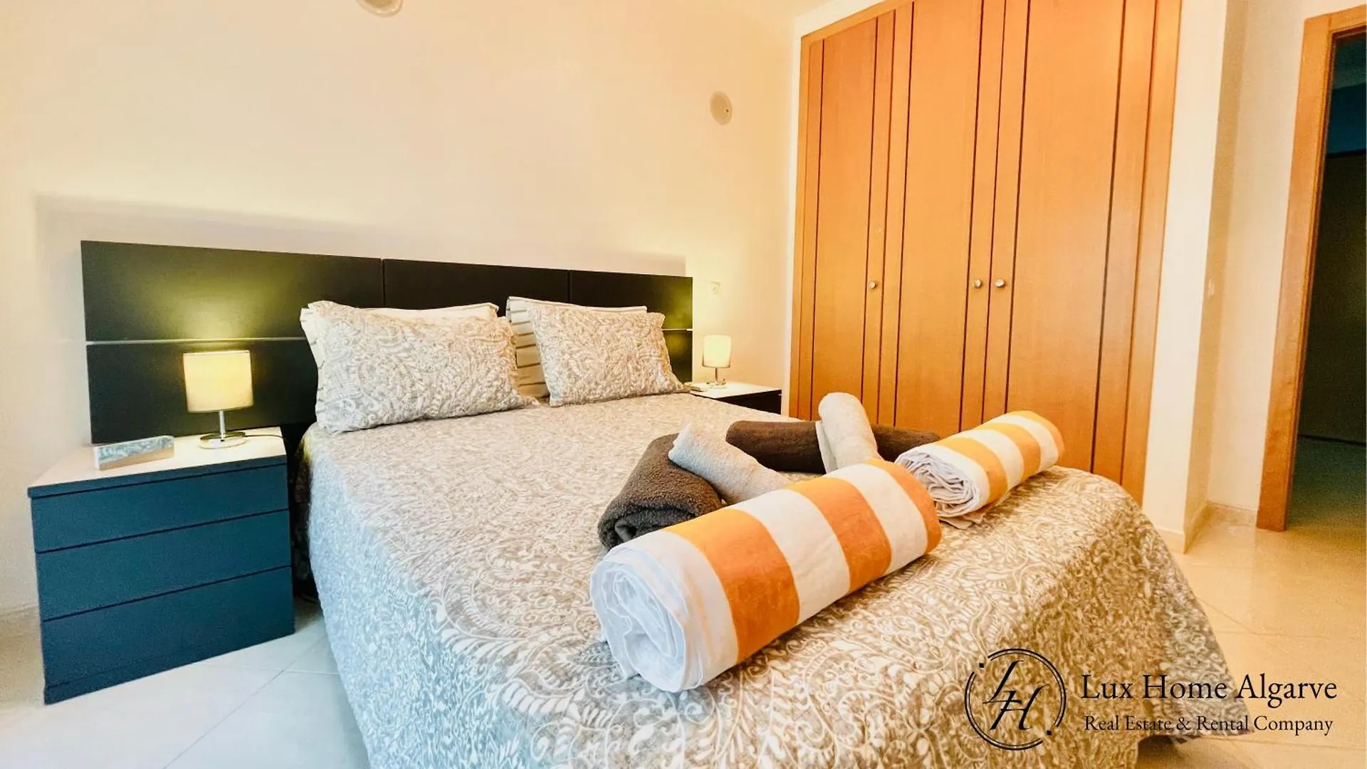 Alegria - Shopping Center 150M - Pool - Parking - Terrace Apartment Portimao